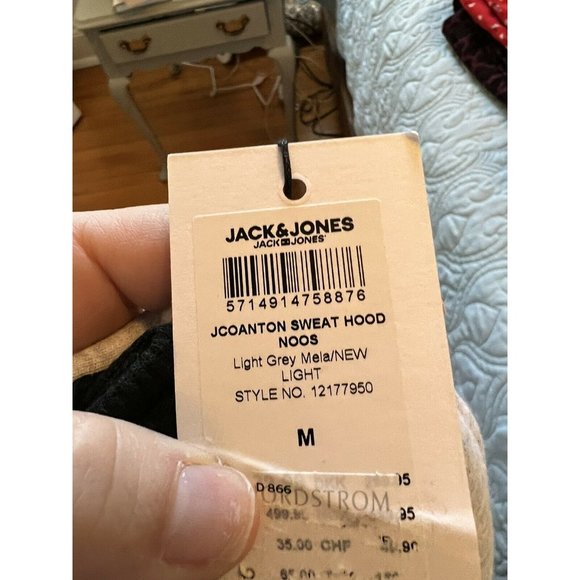 NWT Men's M JACK AND JONES Anton Logo Pullover Hoodie msrp $49.50 - Picture 6 of 6